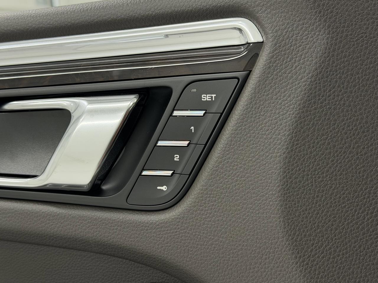 2026 Porsche Macan Newark DE