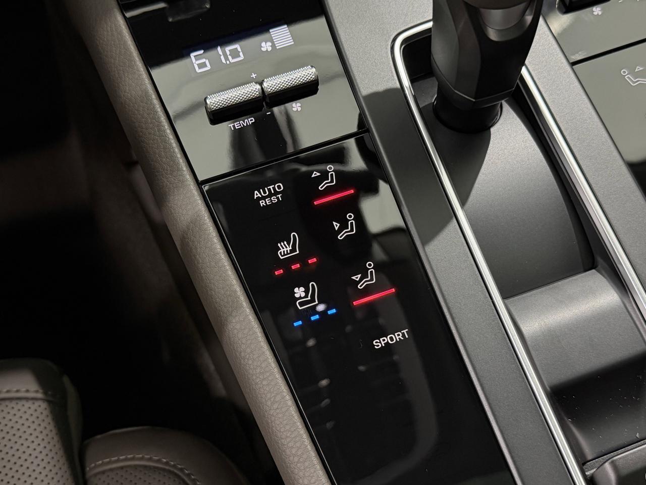 2026 Porsche Macan Newark DE