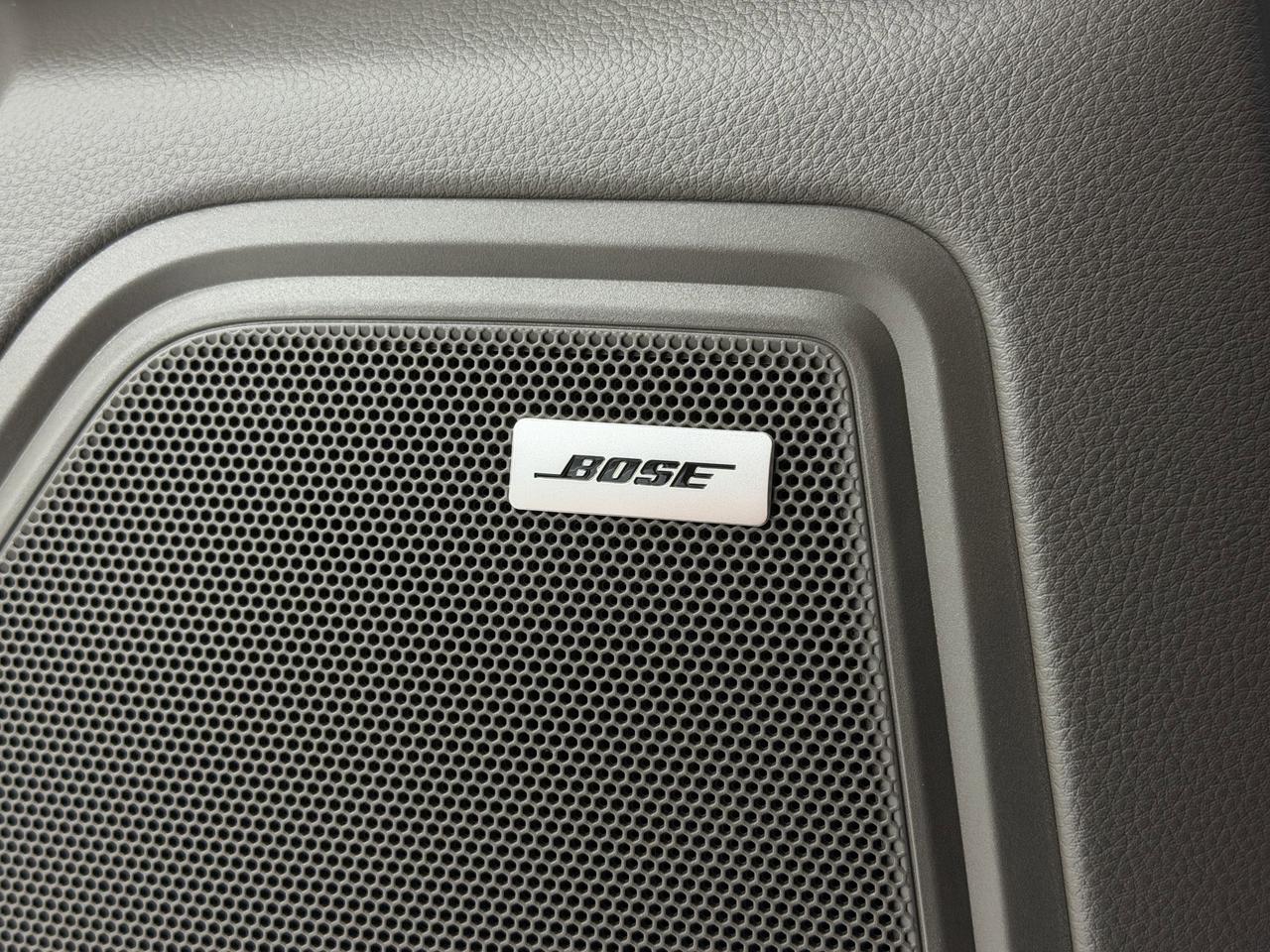 2026 Porsche Macan Newark DE