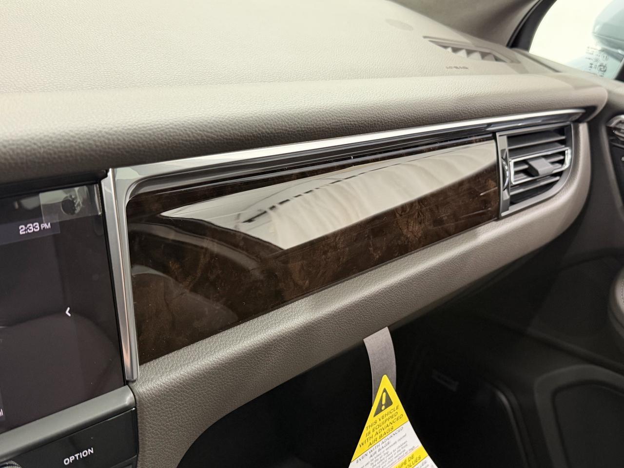 2026 Porsche Macan Newark DE