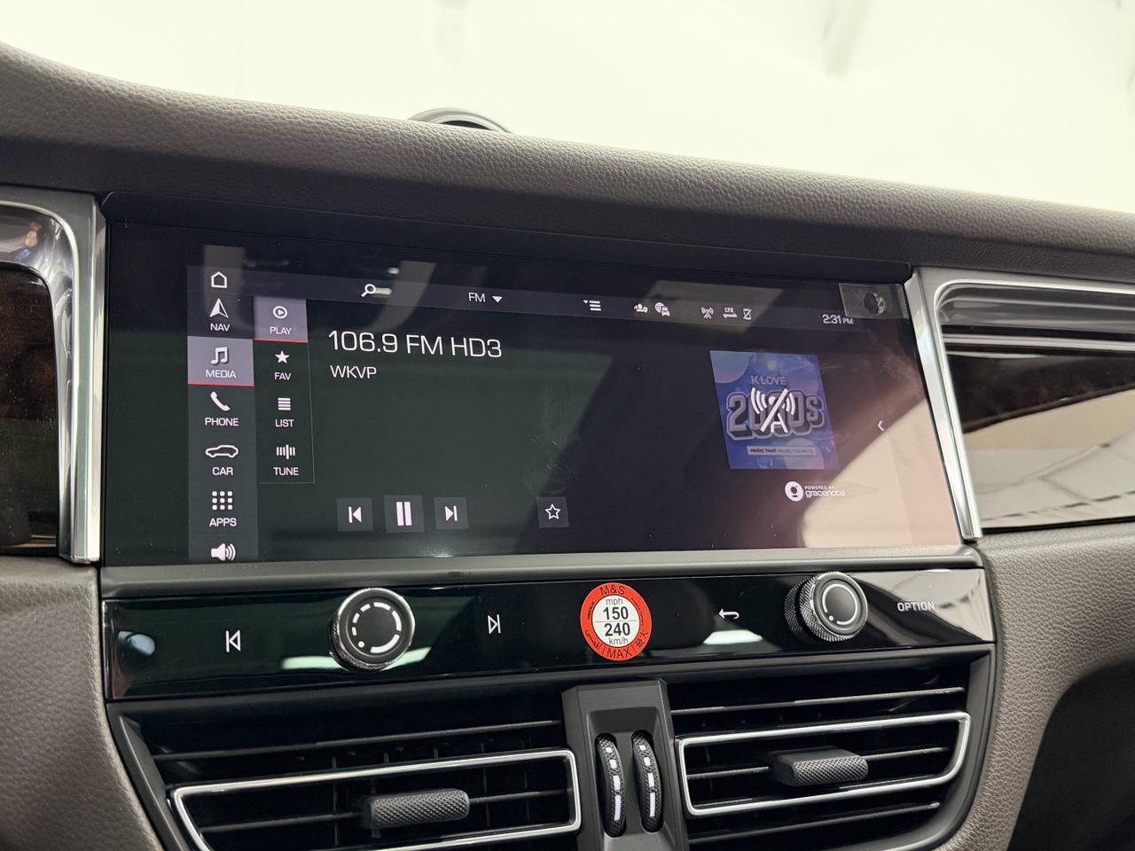 2026 Porsche Macan Newark DE