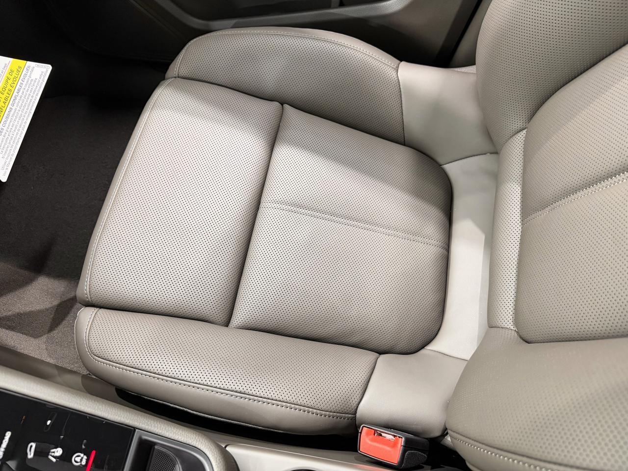 2026 Porsche Macan Newark DE