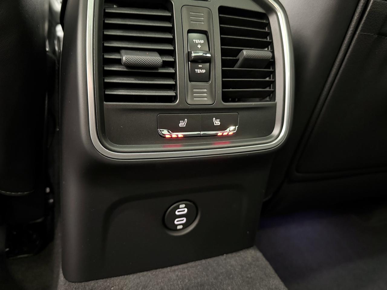 2026 Porsche Macan Newark DE