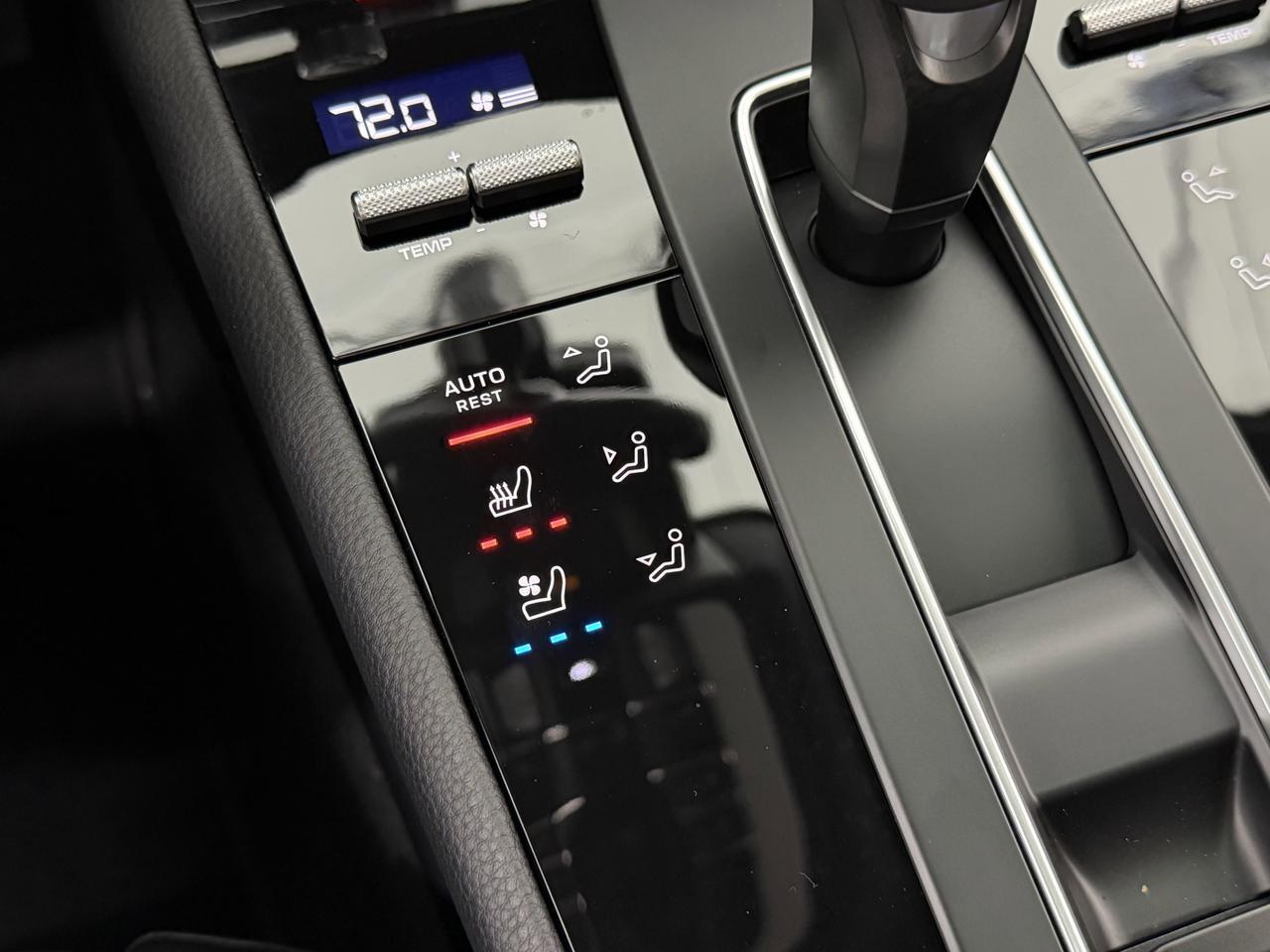 2026 Porsche Macan Newark DE