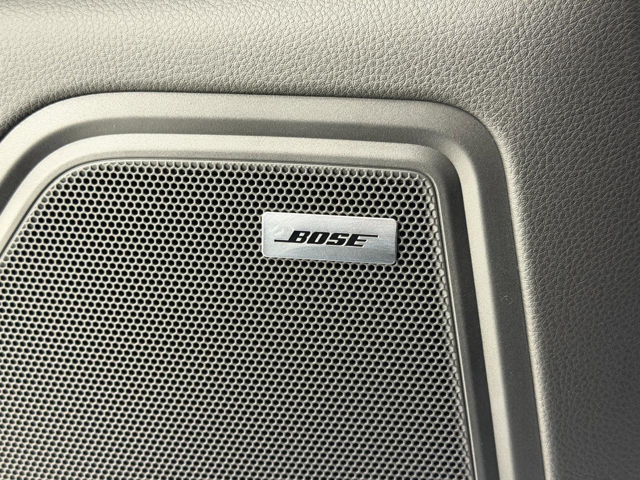 2026 Porsche Macan Newark DE