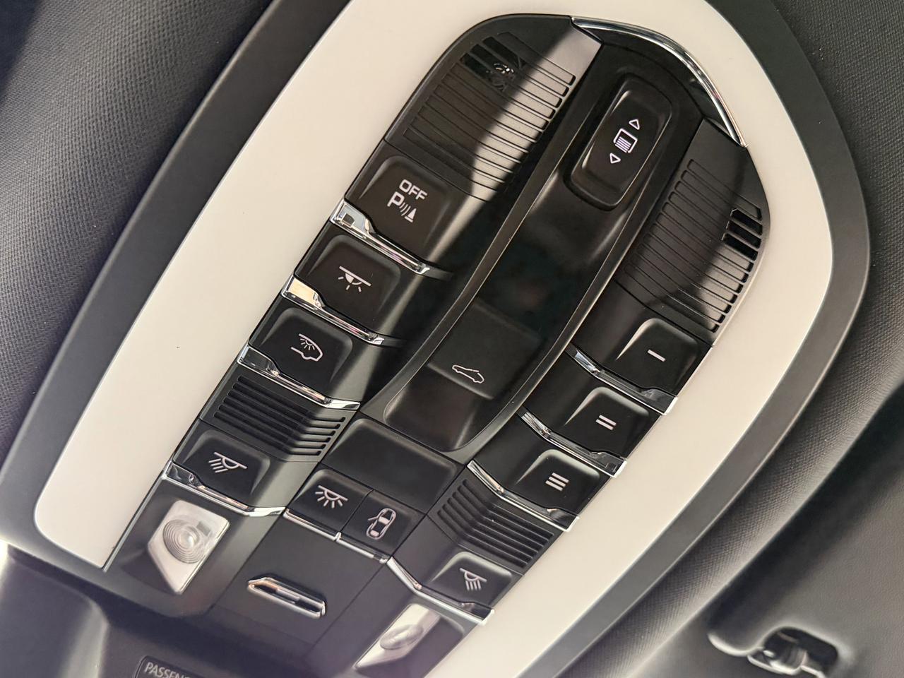 2026 Porsche Macan Newark DE