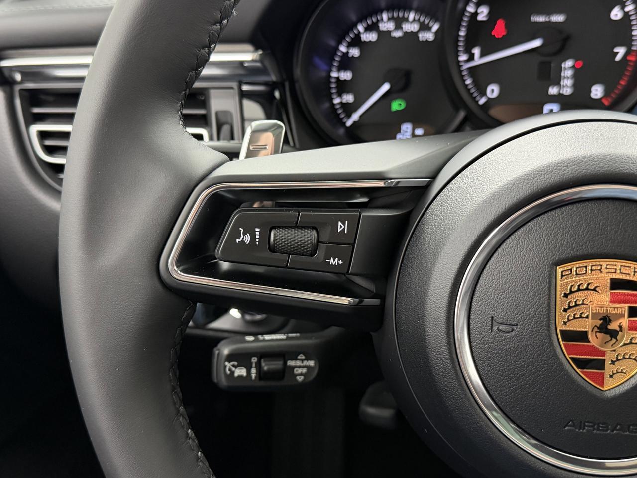 2026 Porsche Macan Newark DE