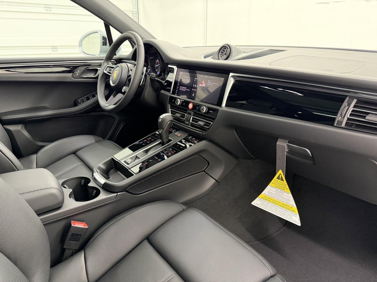 2026 Porsche Macan Newark DE