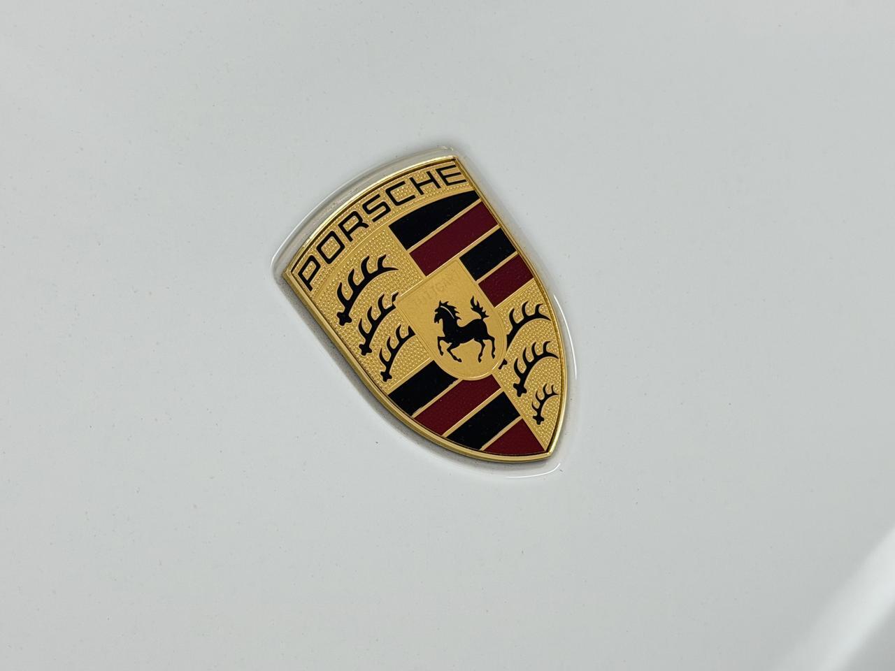 2026 Porsche Macan Newark DE