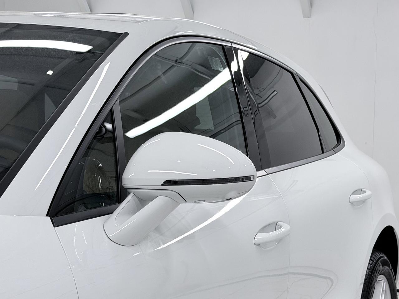 2026 Porsche Macan Newark DE