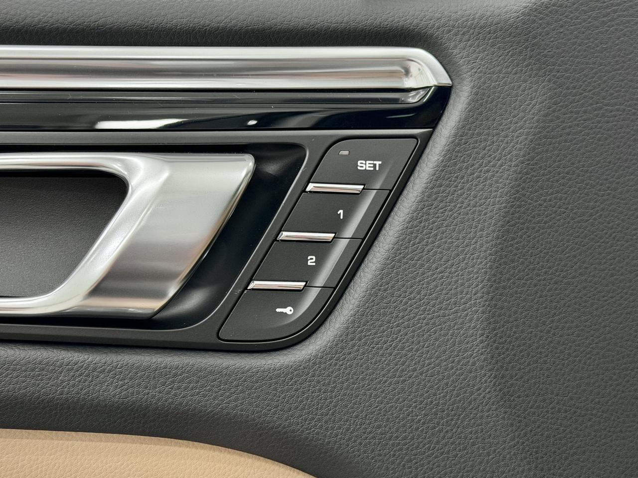 2026 Porsche Macan Newark DE