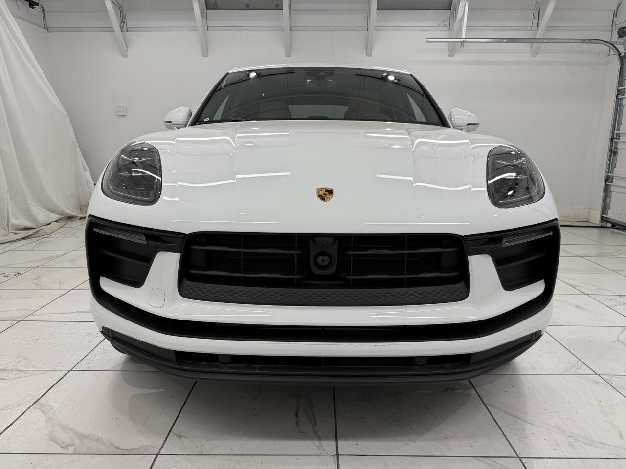 2026 Porsche Macan Newark DE