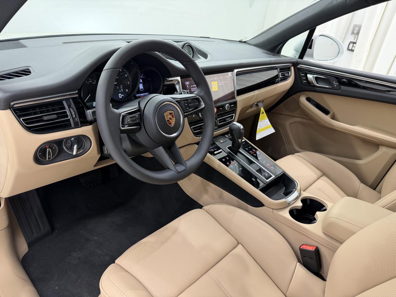2026 Porsche Macan Newark DE