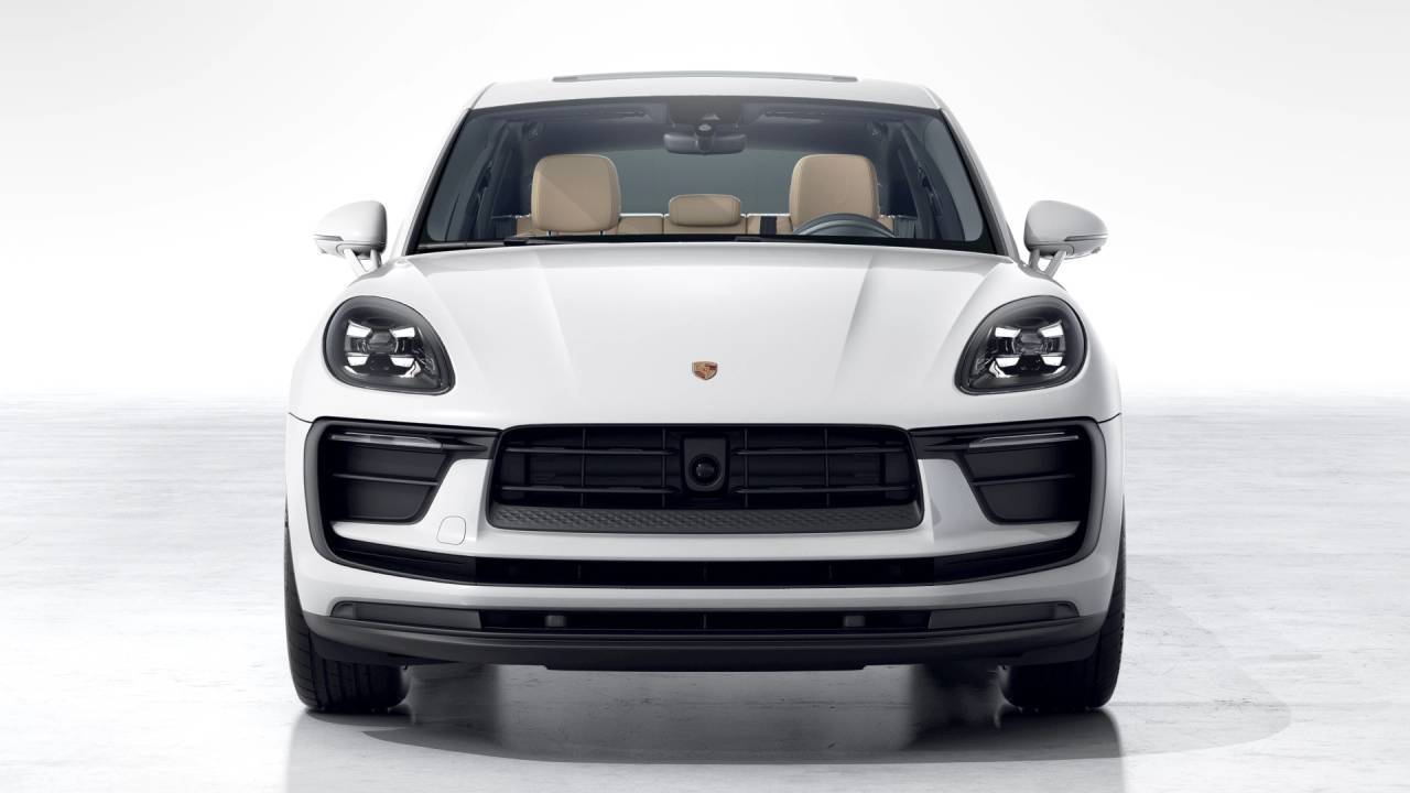 2026 Porsche Macan Newark DE