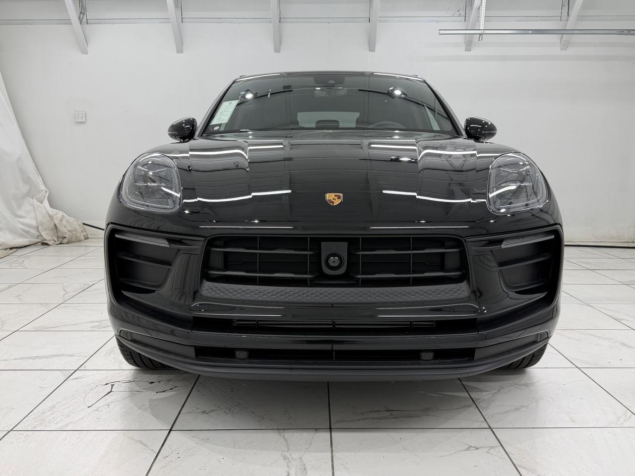 2026 Porsche Macan Newark DE