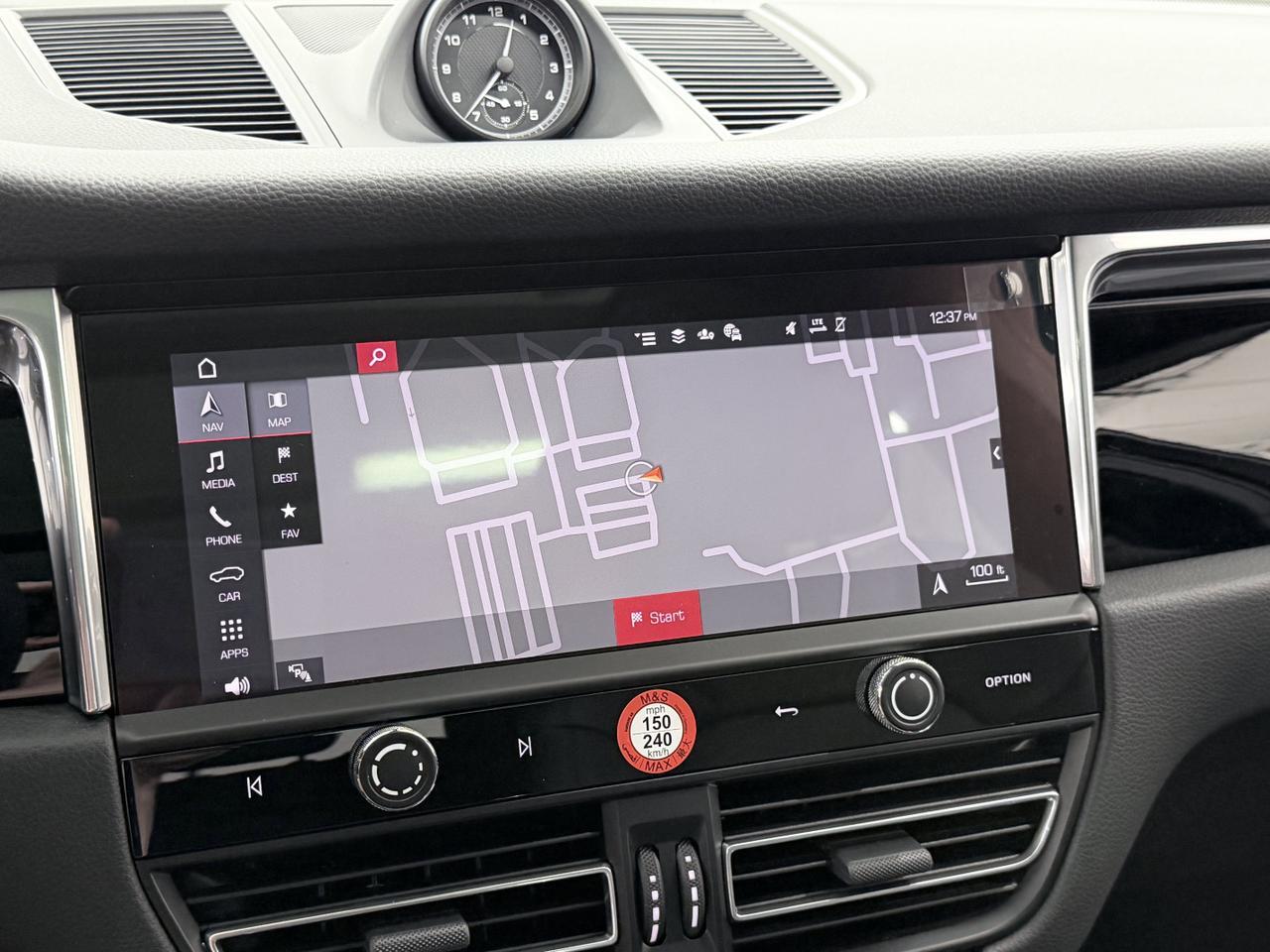 2026 Porsche Macan Newark DE