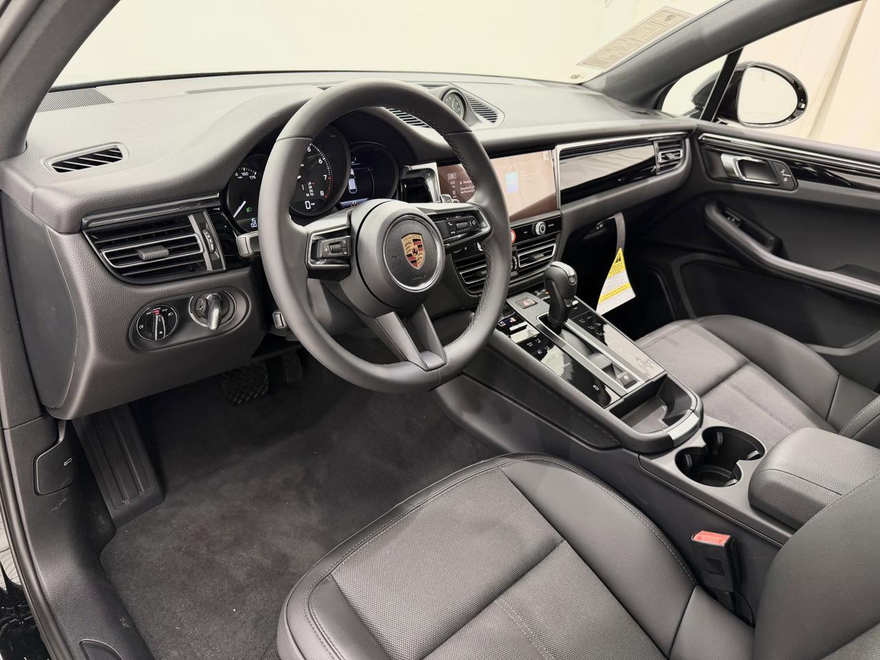 2026 Porsche Macan Newark DE