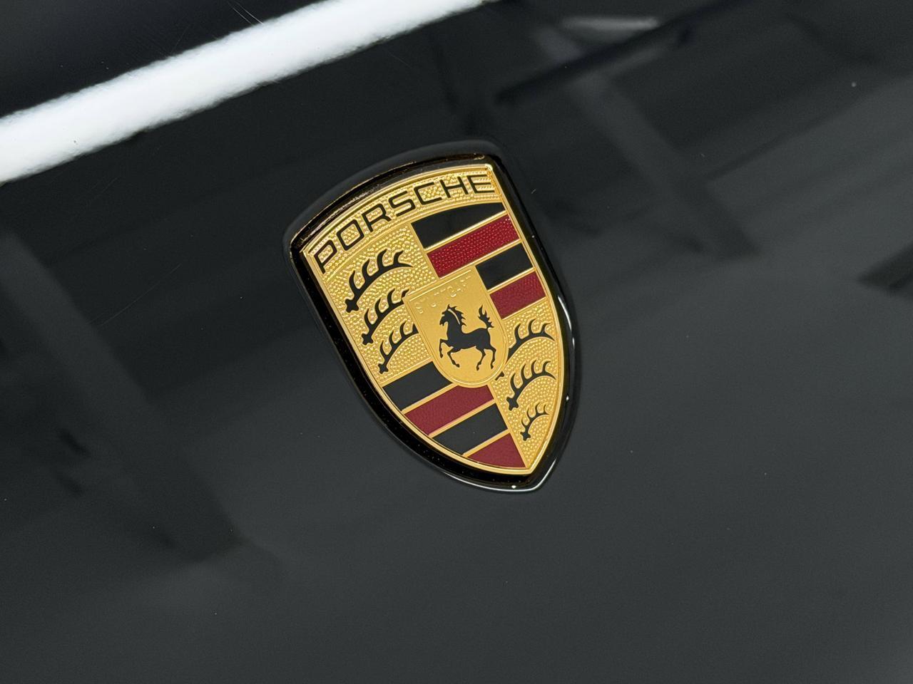 2026 Porsche Macan Newark DE