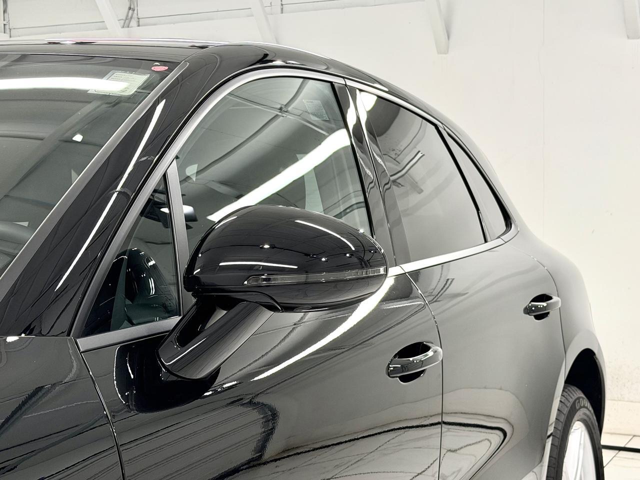 2026 Porsche Macan Newark DE