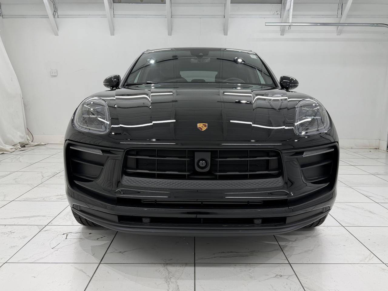 2026 Porsche Macan Newark DE