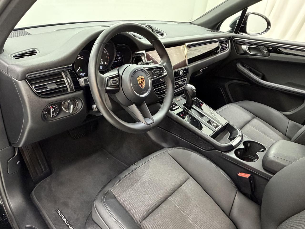 2026 Porsche Macan Newark DE