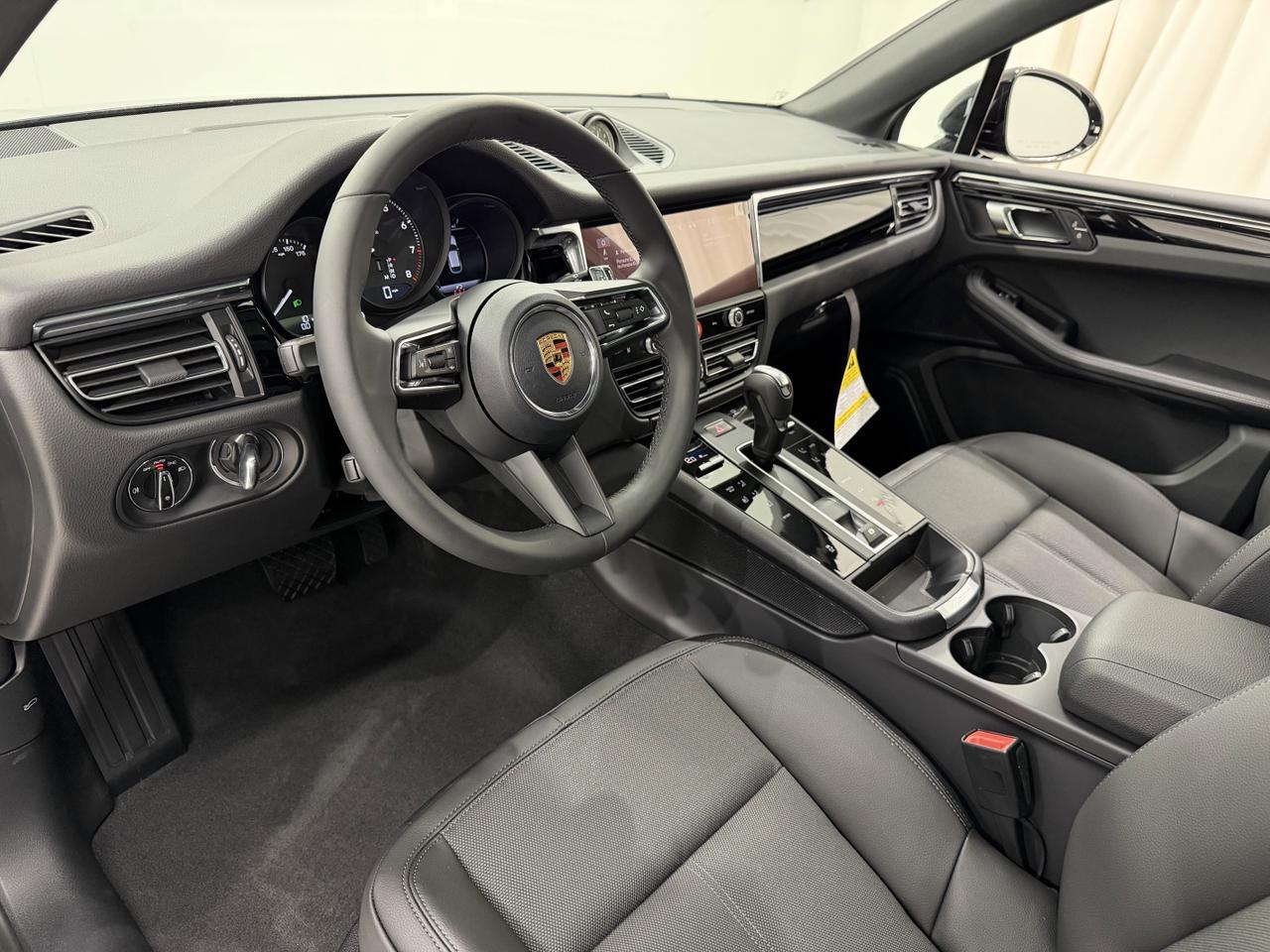 2026 Porsche Macan Newark DE