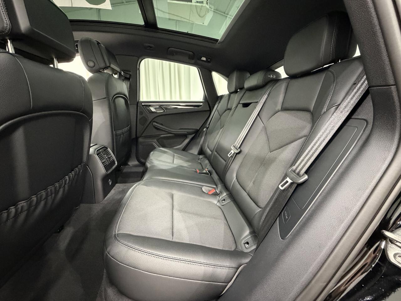 2026 Porsche Macan Newark DE