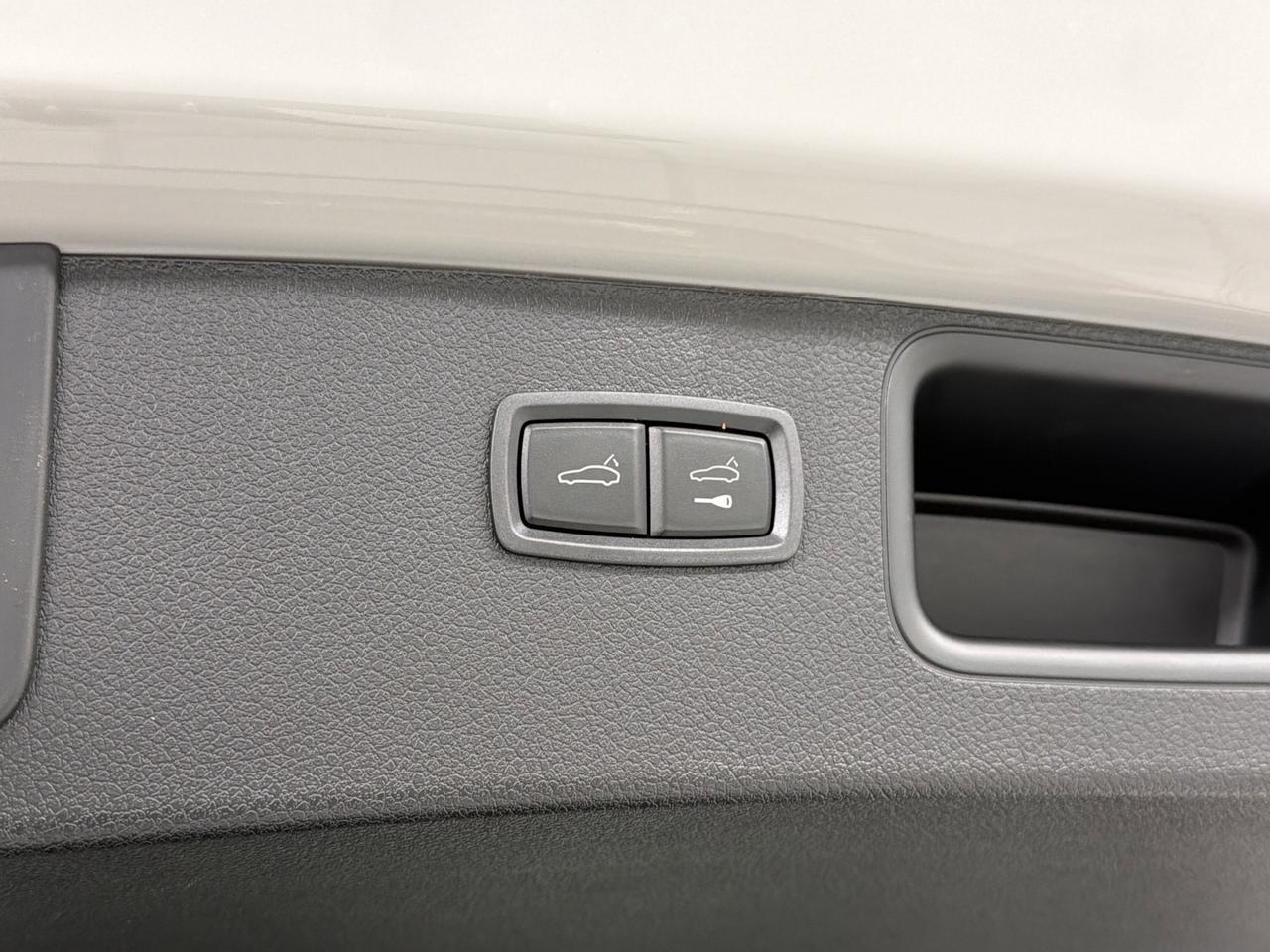 2026 Porsche Macan Newark DE