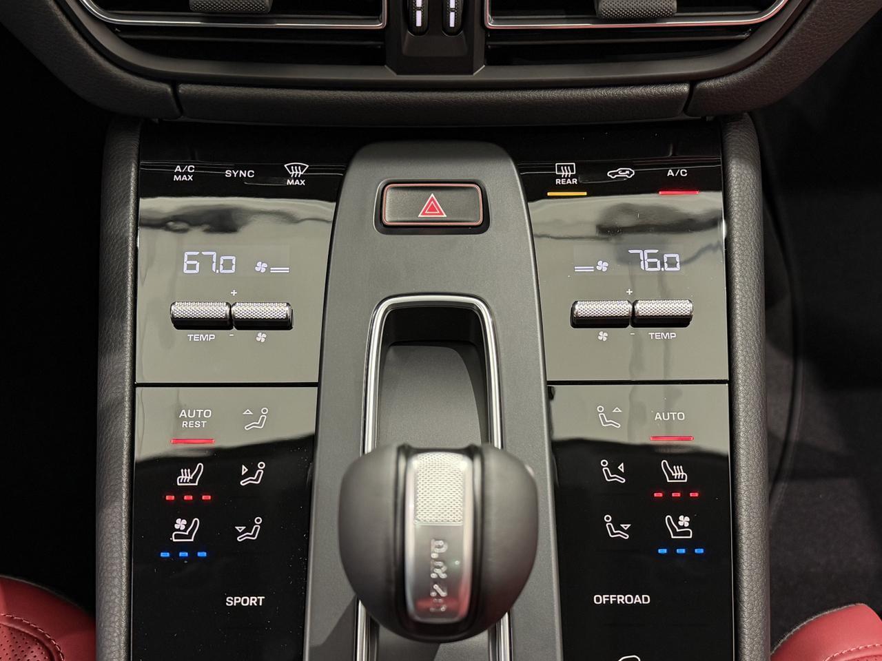 2026 Porsche Macan Newark DE