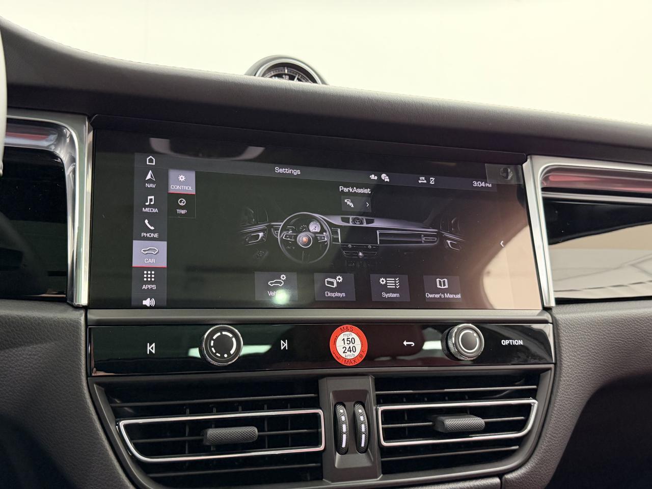 2026 Porsche Macan Newark DE