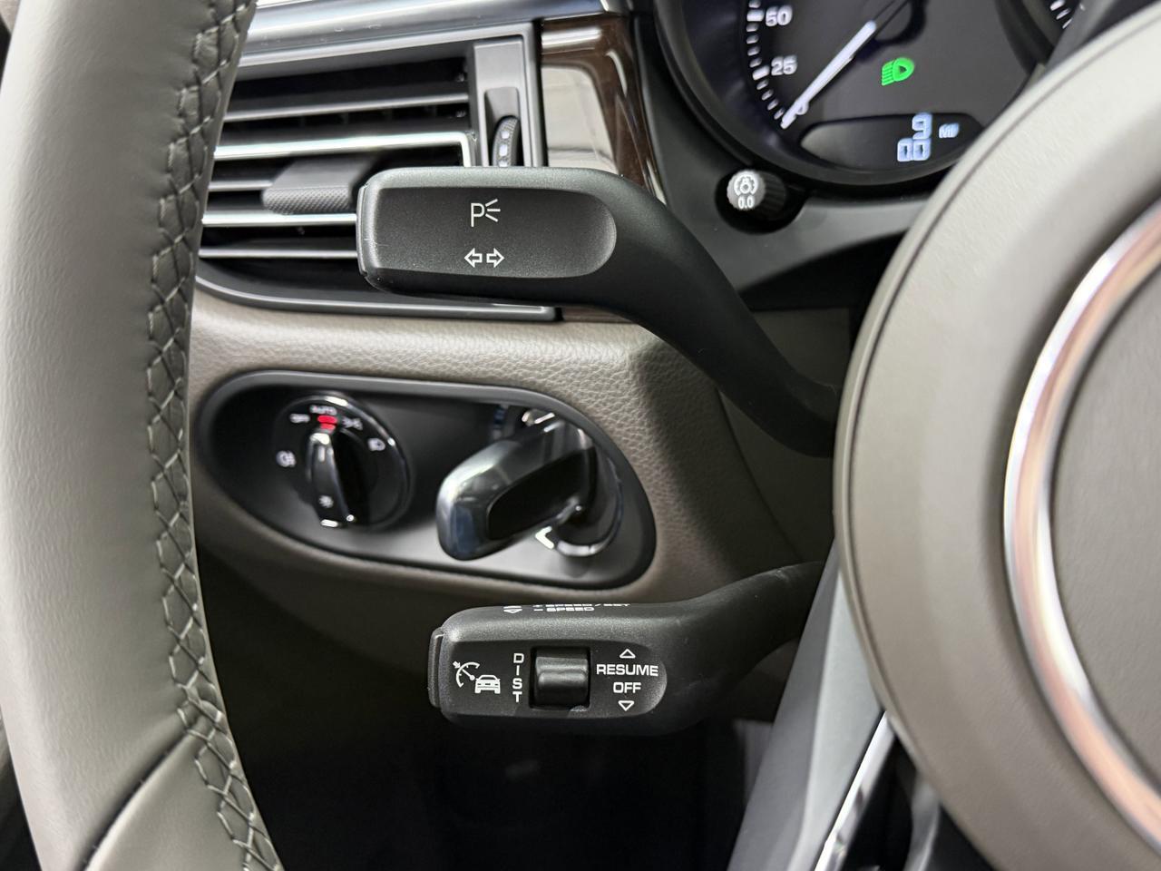 2026 Porsche Macan Newark DE