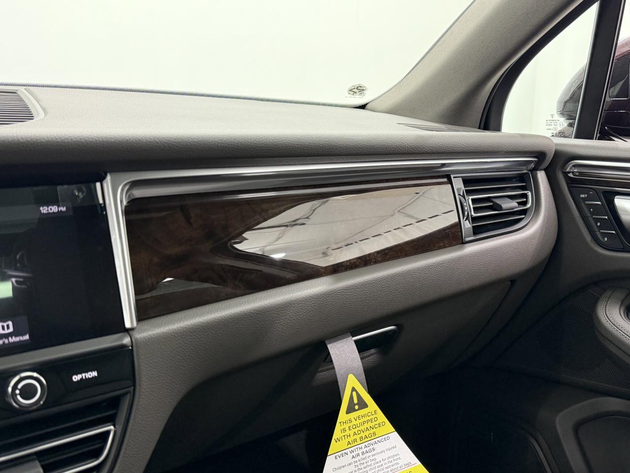 2026 Porsche Macan Newark DE