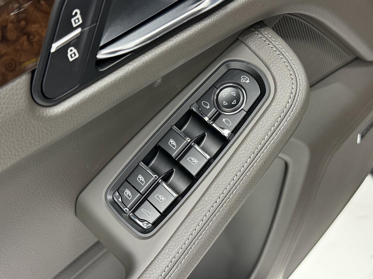 2026 Porsche Macan Newark DE