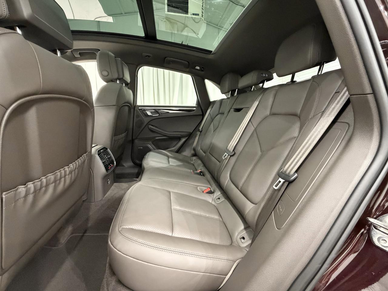 2026 Porsche Macan Newark DE