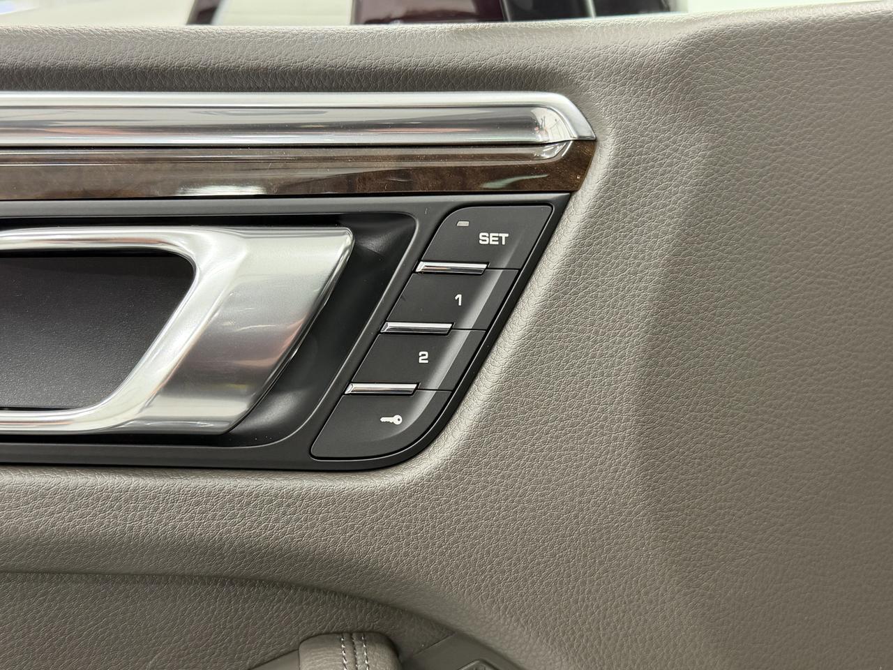 2026 Porsche Macan Newark DE