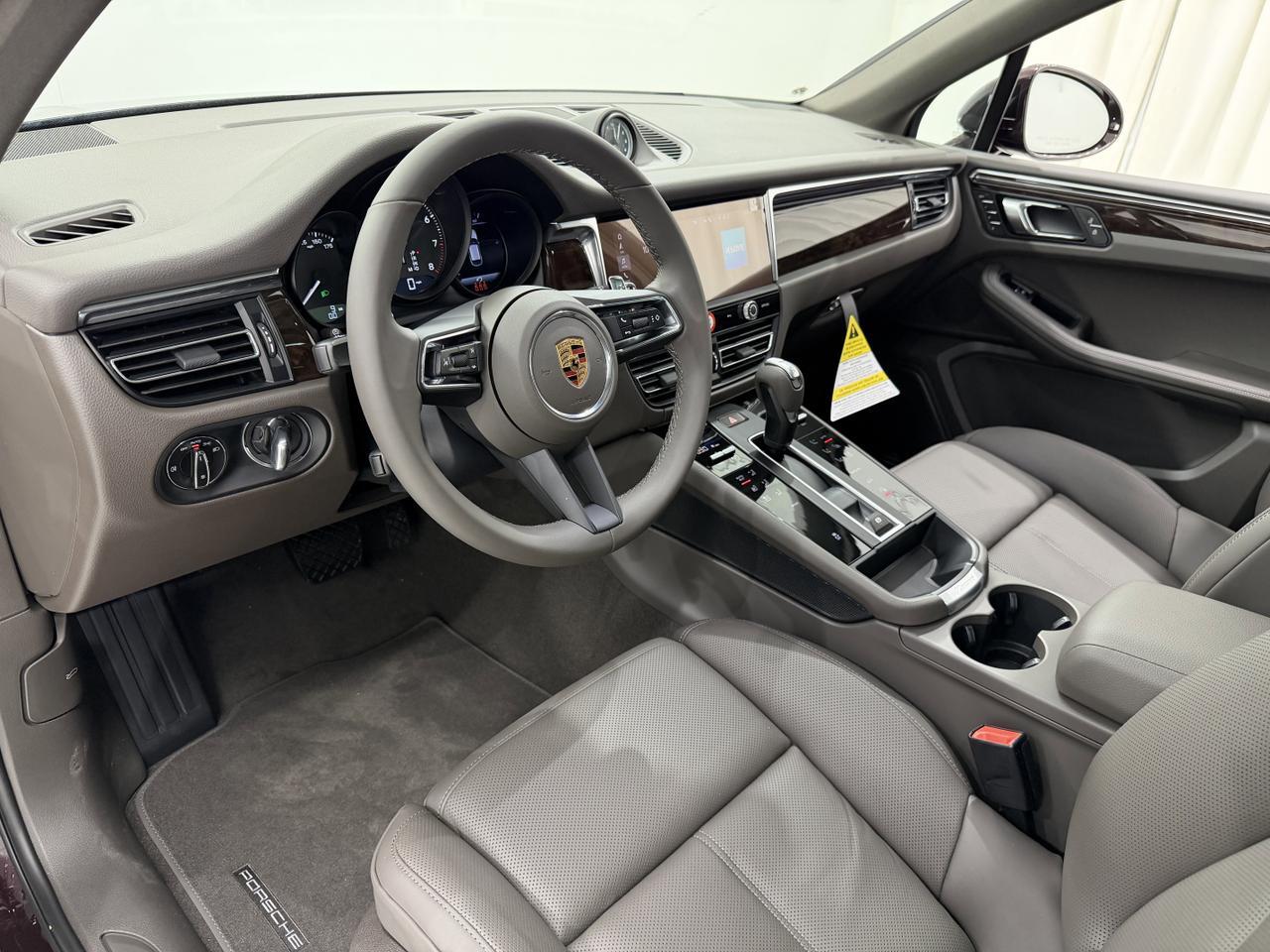 2026 Porsche Macan Newark DE