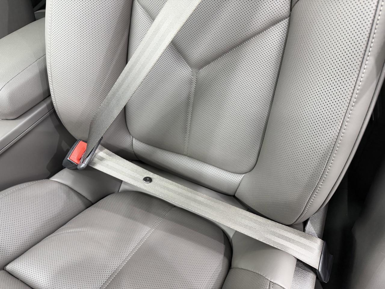 2026 Porsche Macan Newark DE