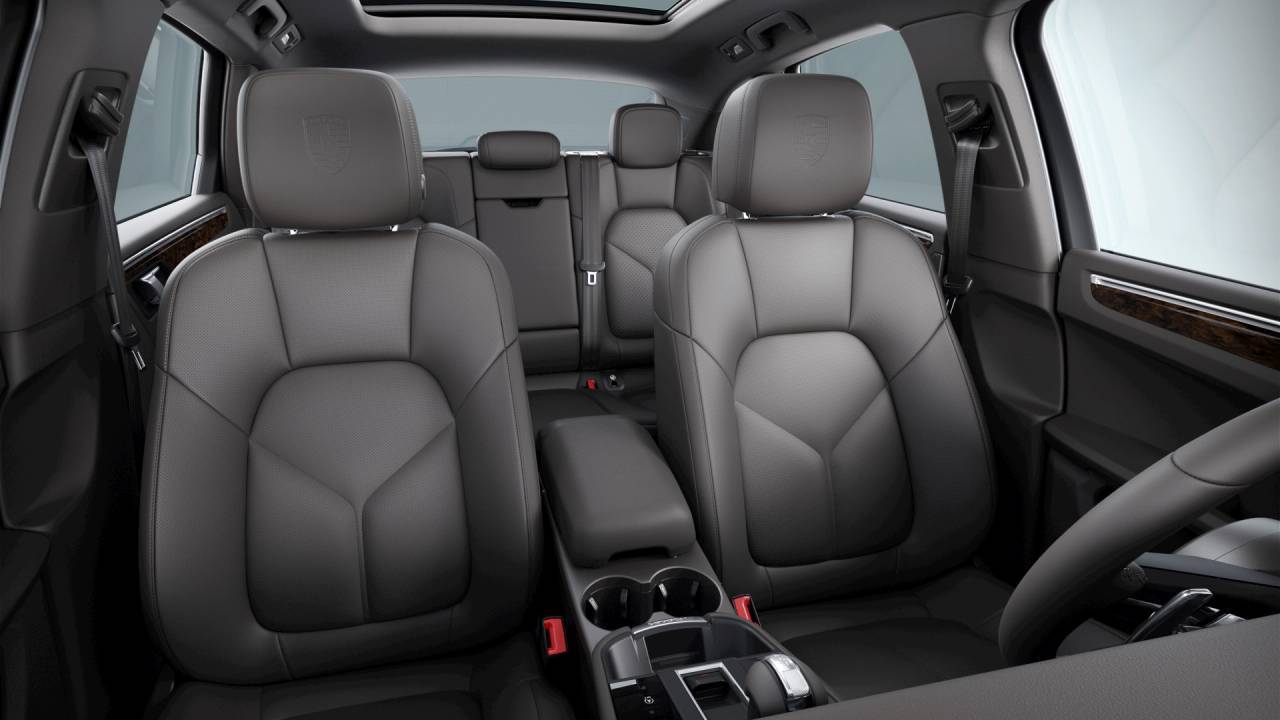 2026 Porsche Macan Newark DE