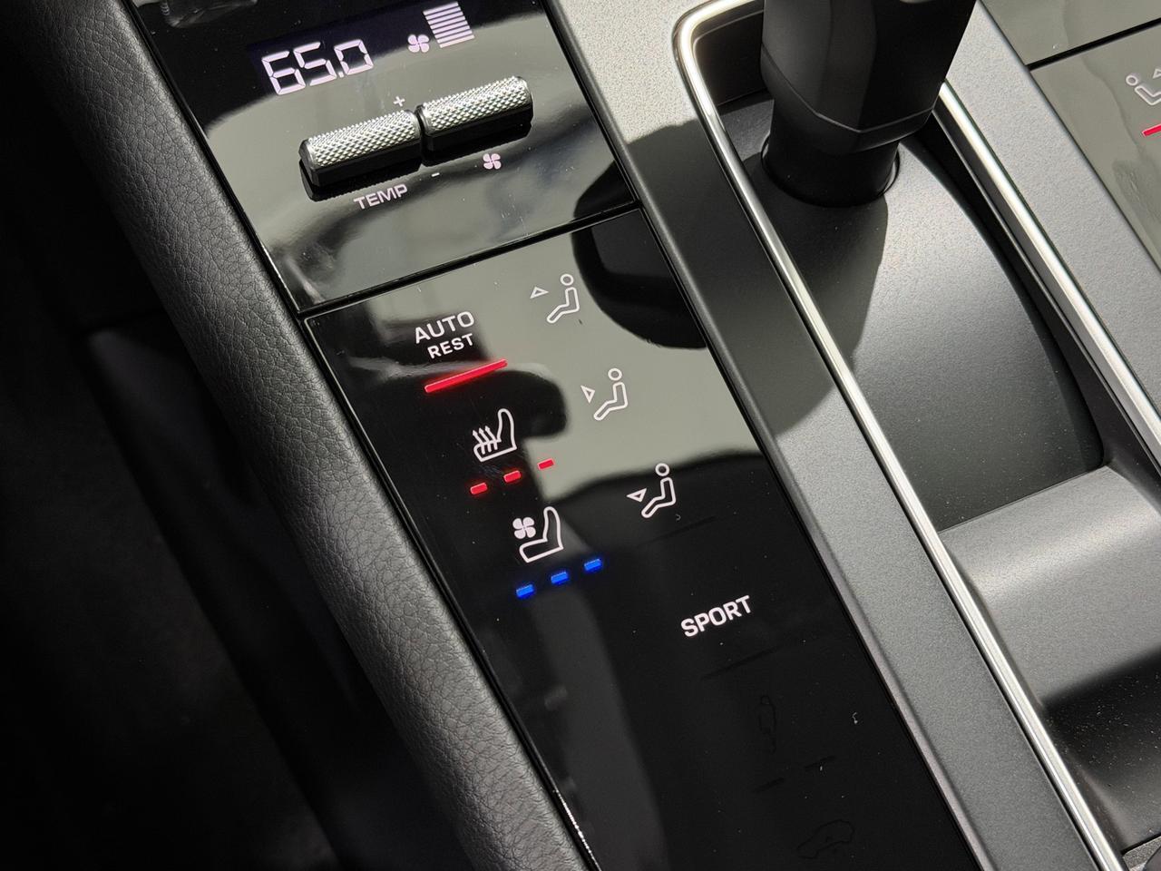 2026 Porsche Macan Newark DE