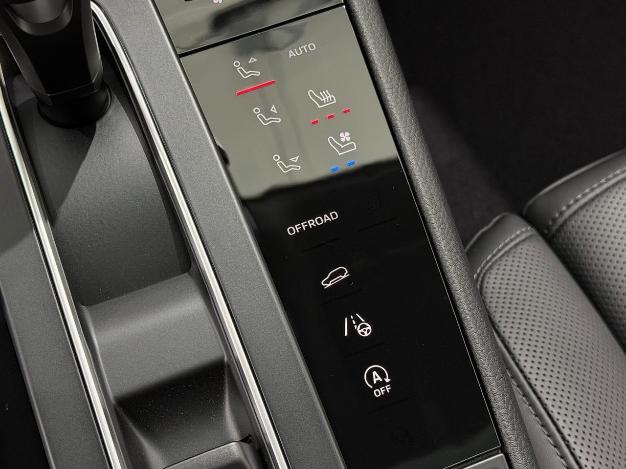 2026 Porsche Macan Newark DE