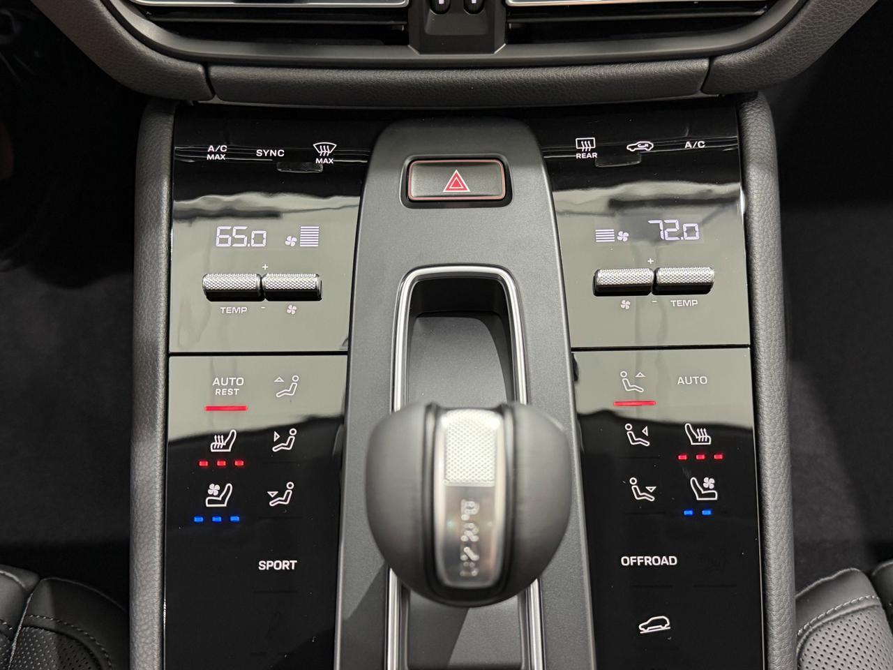 2026 Porsche Macan Newark DE