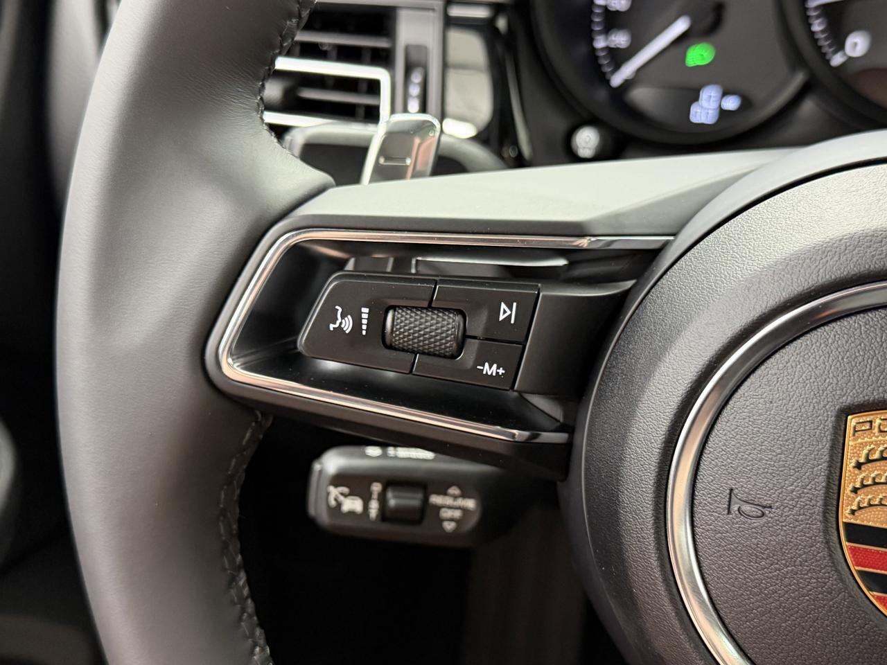 2026 Porsche Macan Newark DE