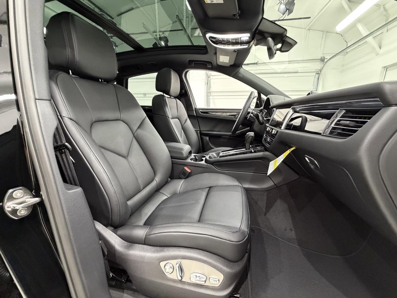 2026 Porsche Macan Newark DE