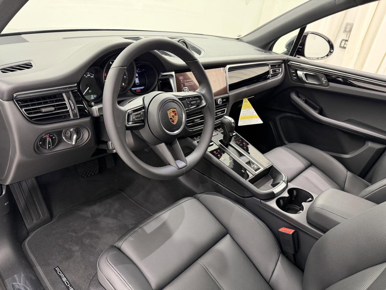 2026 Porsche Macan Newark DE