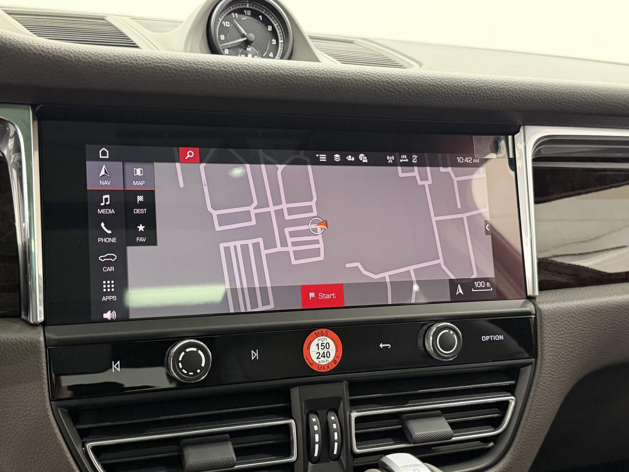 2026 Porsche Macan Newark DE