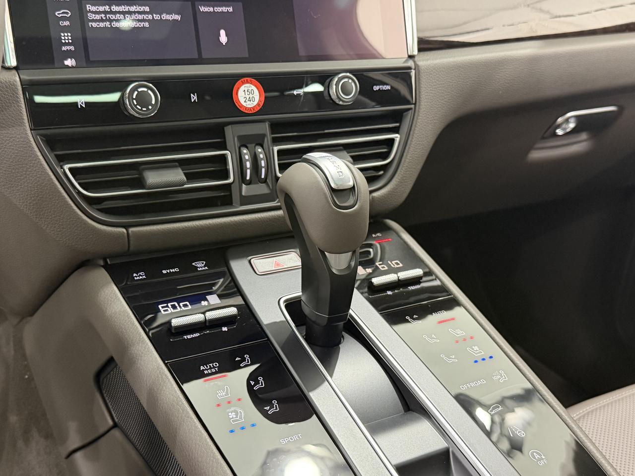 2026 Porsche Macan Newark DE