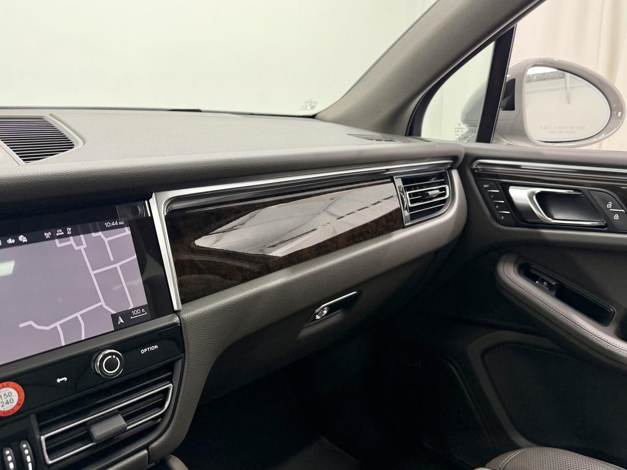 2026 Porsche Macan Newark DE