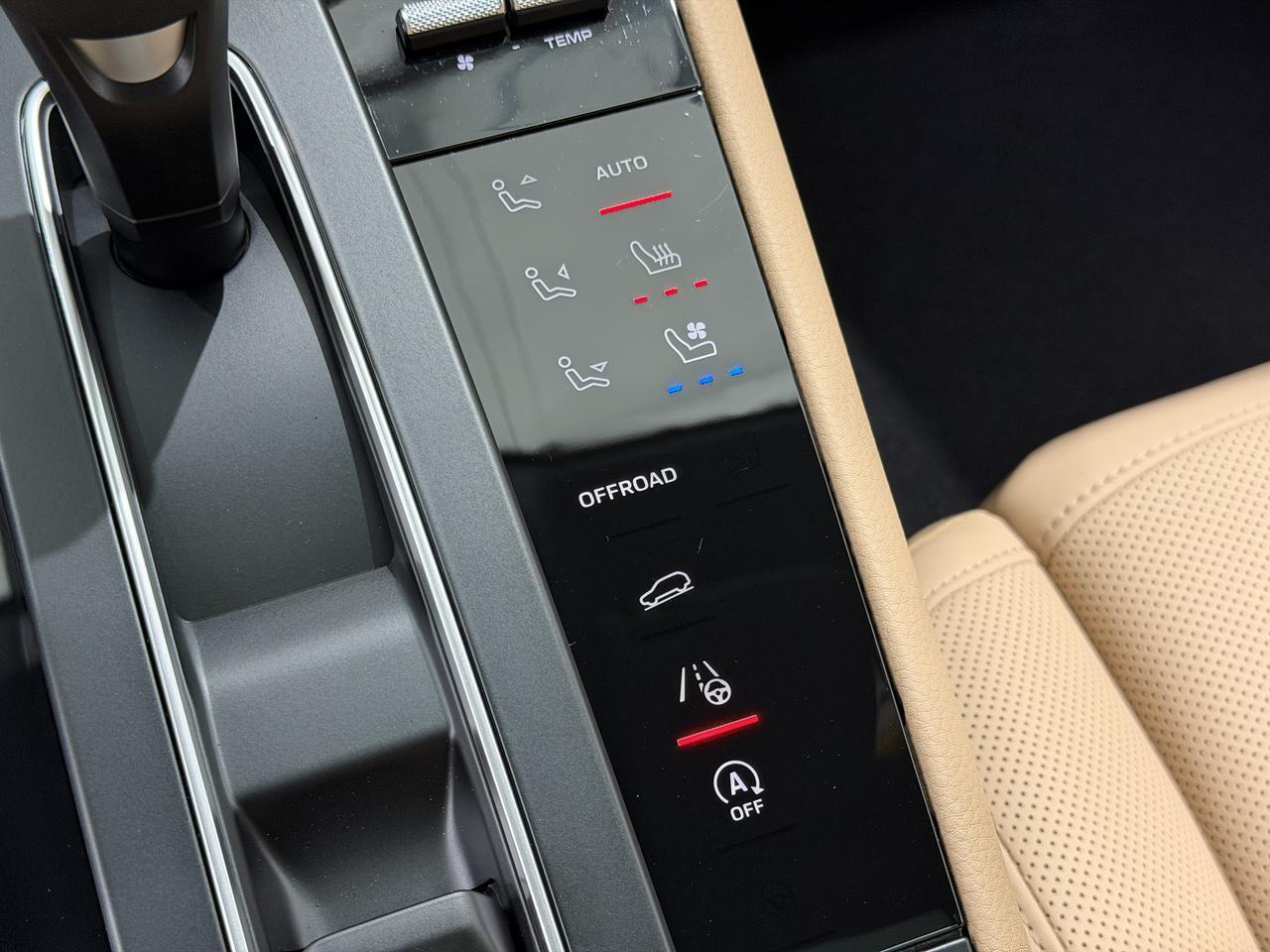 2026 Porsche Macan Newark DE