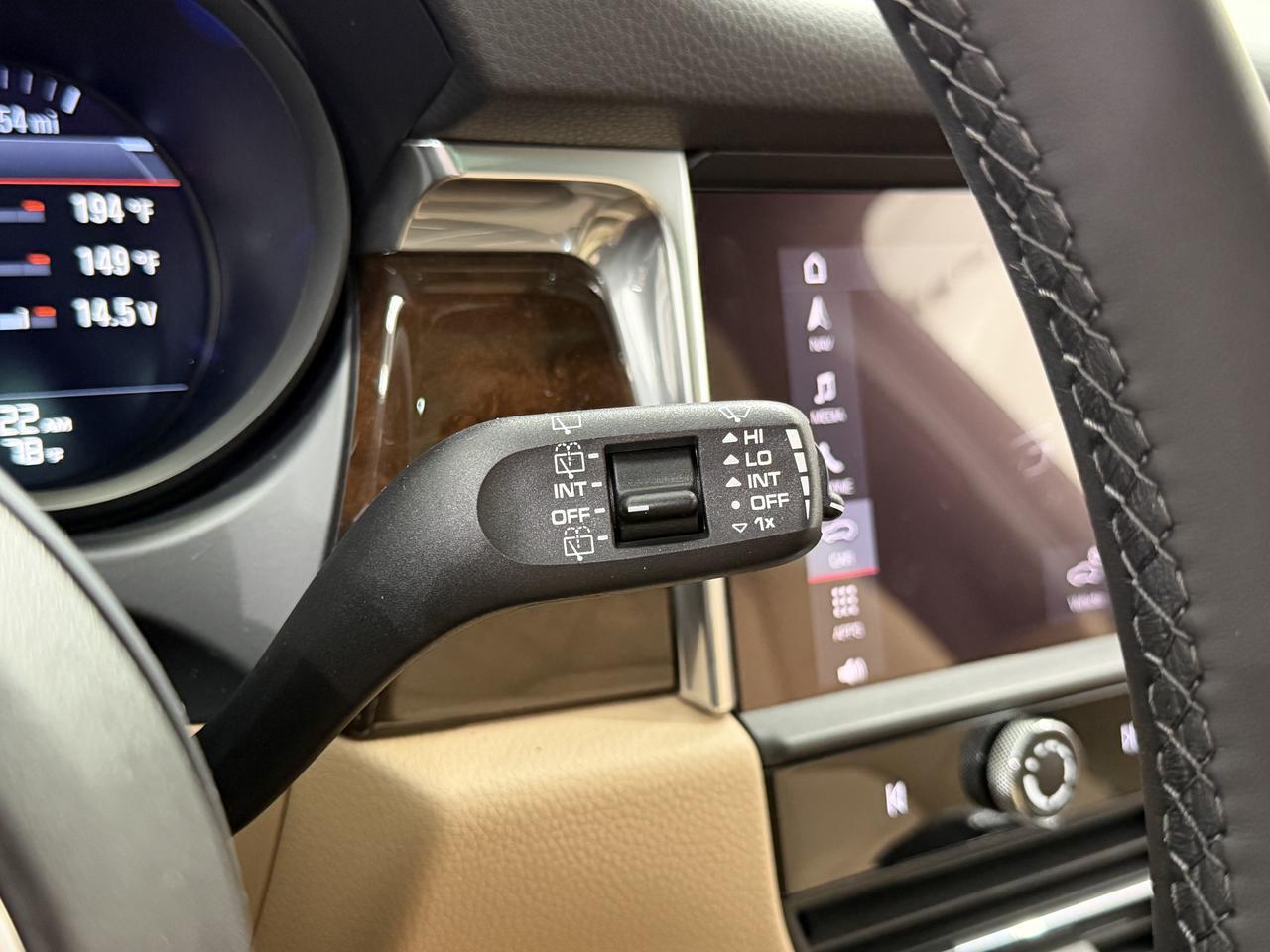2026 Porsche Macan Newark DE