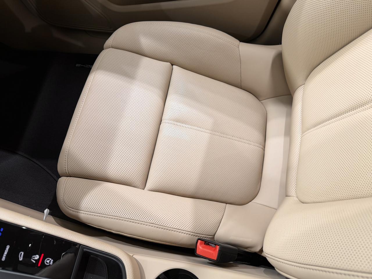 2026 Porsche Macan Newark DE